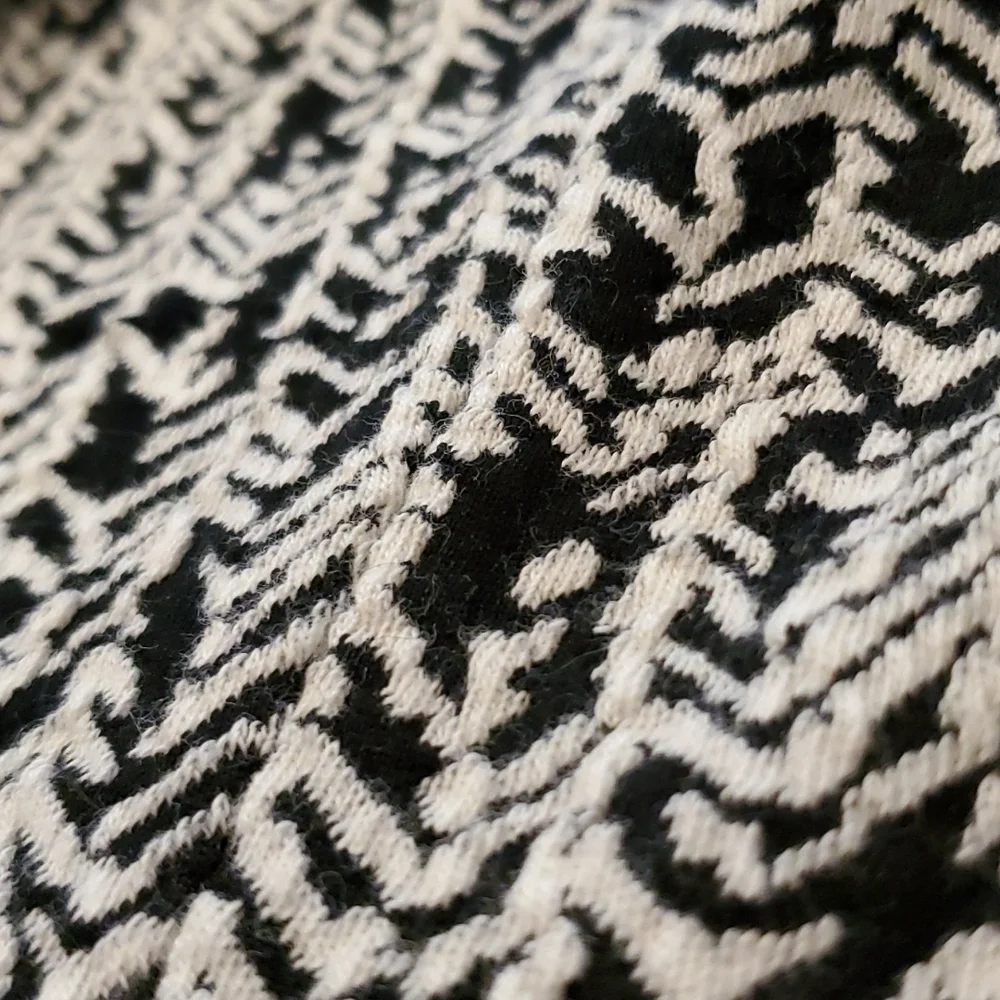 New York & Company cap sleeve sweater - Picture 6 of 8